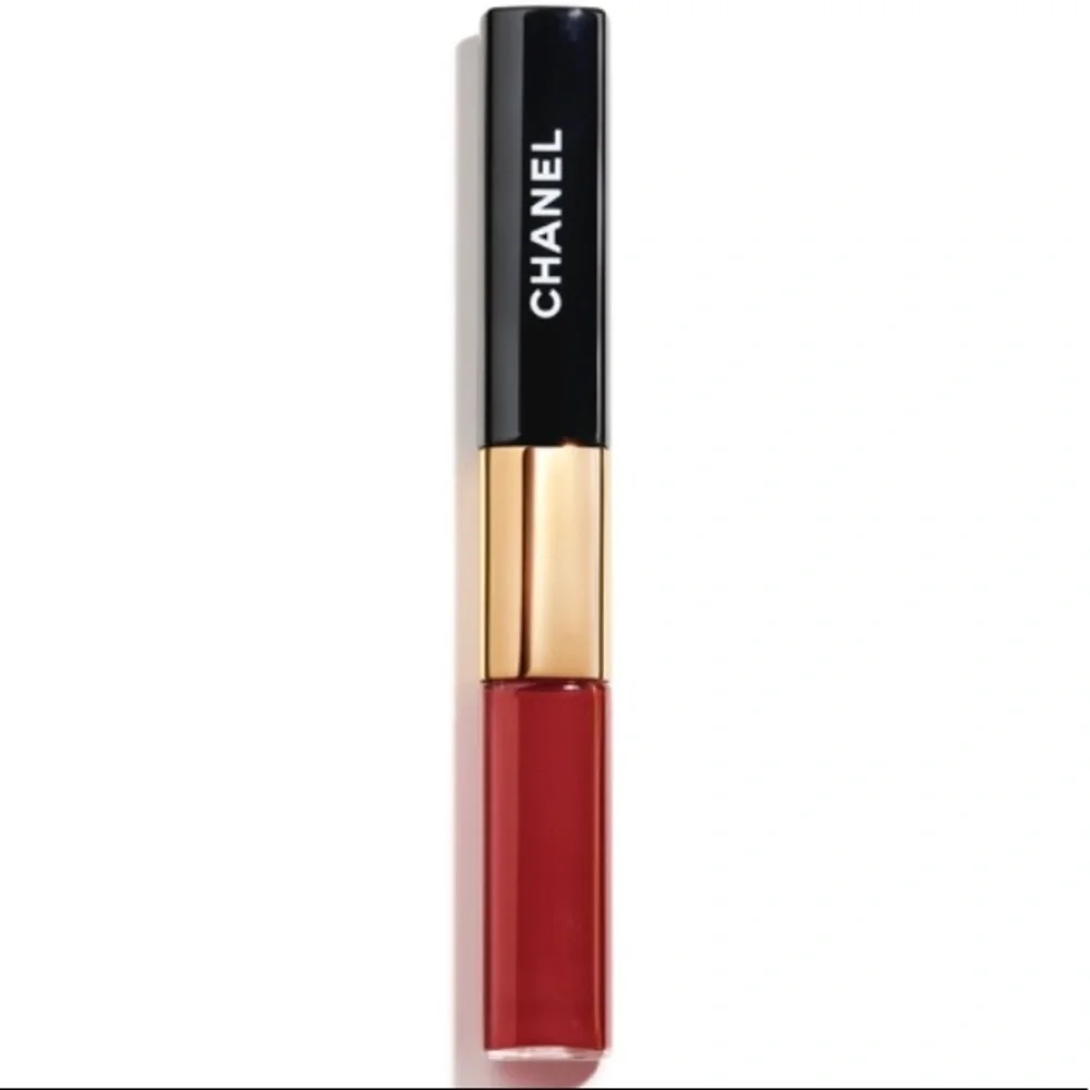 Chanel le rouge duo ultra tenue lipstick Daring Red